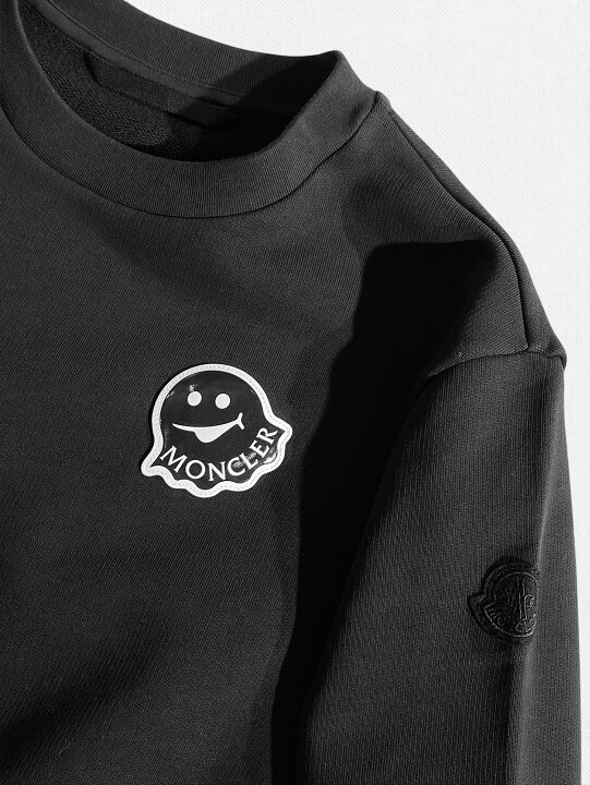 楽天市場】【定価111,100円(税込)】MONCLER モンクレール キャッチーな 