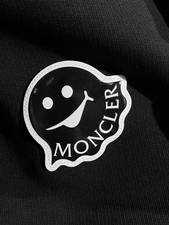 楽天市場】【定価111,100円(税込)】MONCLER モンクレール キャッチーな 