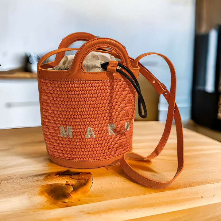 楽天市場】【定価122,100円(税込)】MARNI -マルニ- レザーとラフィアの  