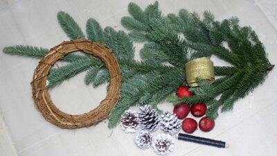 モミの木とヒムロスギのクリスマスリースキット