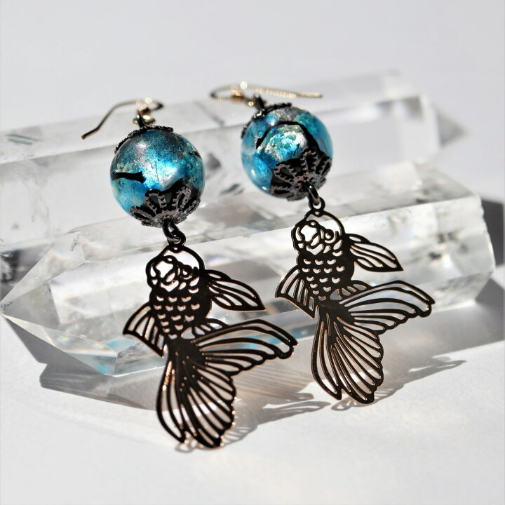 ハンドメイドピアス1328No.1328-E 琉球ガラス☆レジン☆ピアス 
