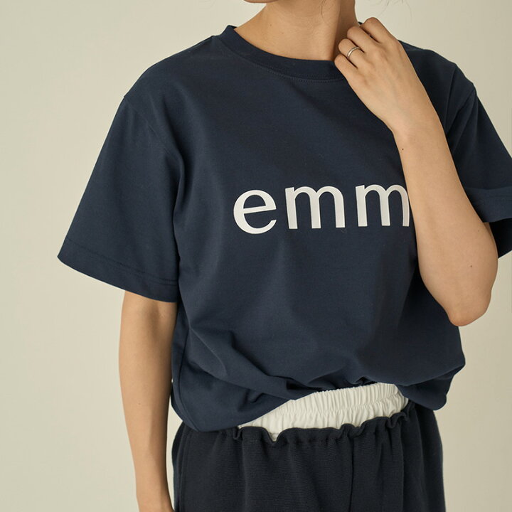 楽天市場】エミ アトリエ emmi atelier トップス eco emmiロゴTシャツ 