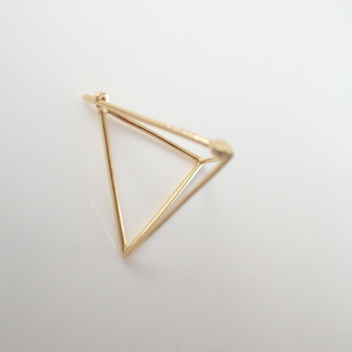 楽天市場】【shiharaシハラ】K18YG Triangle Pierce 20トライアングル 