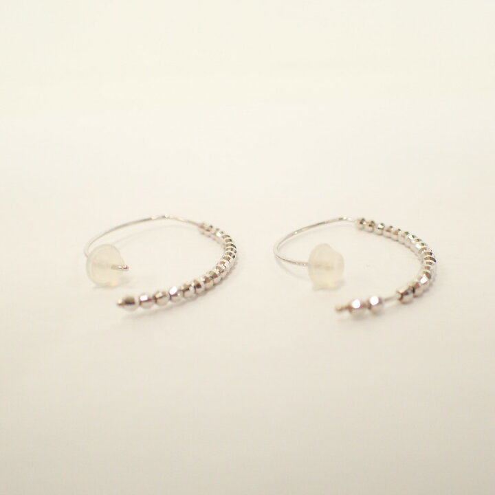 楽天市場】MIZUKI ミズキ 【美品】K14WG スモール バナナフープ ピアス 