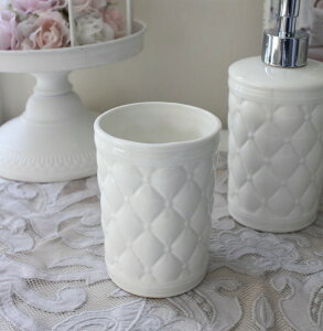 uVX^h  zCg uVX^h  }`hG tX }`X^h LeBO (122) yā@ Tj^[ }`hM Mathilde M.  oX[ t