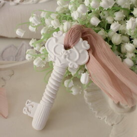 アロマプレート カギ 鍵 石膏 サンダルウッド マチルドエム フランス センティッドデコ キーリボン サンタルシークレット (726) アロマストーン アロマ 飾り オブジェ マチルドM Mathilde M. シャビーシック アンティーク風 輸入雑貨 おしゃれ