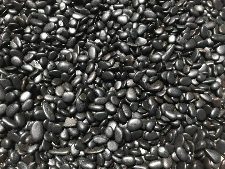 楽天市場】玉砂利 磨き 砂利 黒玉石 光沢 玉石 黒 艶 小 約10mm−15mm 