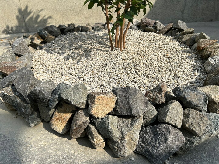 楽天市場】庭石 ロックガーデン 割栗石 本州石 200kg 大量 自然石 