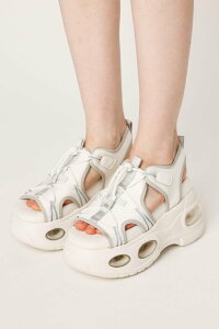 �ySALE�^20%OFF�zSLY AIR VOLUME SOLE TECH �T���_�� �X���C �V���[�Y�E�C �T���_�� �u���b�N�y���������z