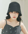【=LOVE 大場花菜さん着用】メタルチャームバケットハット