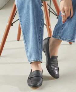 �ySALE�^40%OFF�zSHIPS WOMEN PASCUCCI:SOFT LOAFFER �V�b�v�X �V���[�Y�E�C ���[�t�@�[ �u���b�N �z���C�g�y���������z