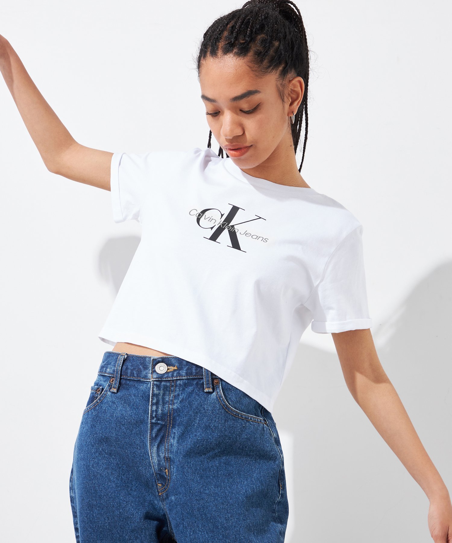 (W)【公式ショップ】 カルバンクライン ロゴ クロップド Tシャツ Calvin Klein Jeans J221836