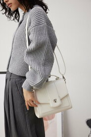 AZUL BY MOUSSY AZモチーフワンハンドルフラップバッグ アズールバイマウジー バッグ その他のバッグ ホワイト ブラック【送料無料】