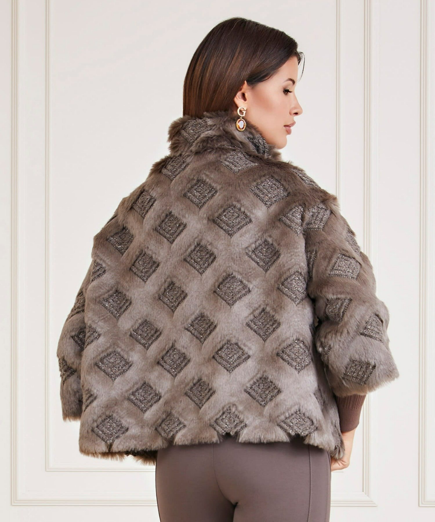 GUESS｜(W)Luna Faux Fur Jacket | Rakuten Fashion(楽天ファッション