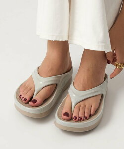 UNITED ARROWS green label relaxing OOFOS OOmega LUXE vbgtH[ T_ / E[K iCebhA[Y O[[xNVO V[YEC T_ x[W ubNy