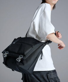 DEVICE 【 犬飼京 * DEVICE 】 コブラバックル メッセンジャーバッグ メンズ デバイス バッグ メッセンジャーバッグ ブラック【送料無料】