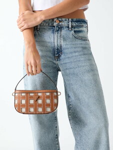 GUESS GUESS/(W)FRANKIE Mini Hobo Bag �n���h�o�b�O �V�����_�[�o�b�O �~�j�o�b�O �Q�X �o�b�O �V�����_�[�o�b�O �u���E�� �u���b�N�y���������z