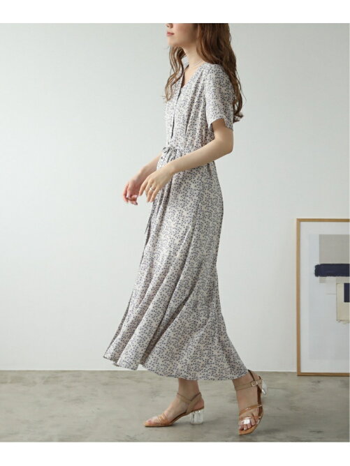 Ray Cassin 小花柄トライアングルガゼットワンピース Rakuten Fashion 楽天ファッション 旧楽天ブランドアベニュー De0044