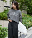 【AMERICANA*MICA&DEAL】ロゴ刺繍スムースニットプルオーバー