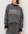 【AMERICANA*MICA&DEAL】ロゴ刺繍スムースニットプルオーバー