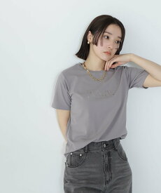 NATURAL BEAUTY BASIC 箔ロゴプリントTシャツ ナチュラルビューティベーシック トップス カットソー・Tシャツ ブラウン ホワイト ベージュ