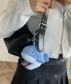 WEGO LADY'S ふりふりシャークぬいぐるみキーホルダー ウィゴー インテリア・生活雑貨 その他のインテリア・生活雑貨 ピンク ブルー グレー