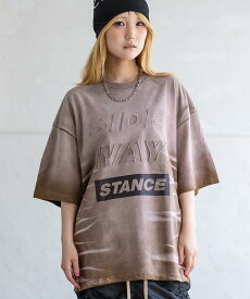 【SALE／40%OFF】SIDEWAY STANCE SIDEWAY STANCE サイドウェイスタンス エンボス ロゴプリント 半袖Tシャツ インプローブス トップス カットソー・Tシャツ ブラウン ブラック