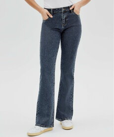 【SALE／50%OFF】GUESS GUESS デニムパンツ ジーンズ (W)Mid-Rise Bootcut Denim Pants ゲス パンツ ジーンズ・デニムパンツ ブルー【送料無料】