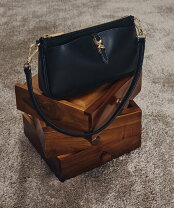 楽天市場】charles & keith ショルダーバッグの通販