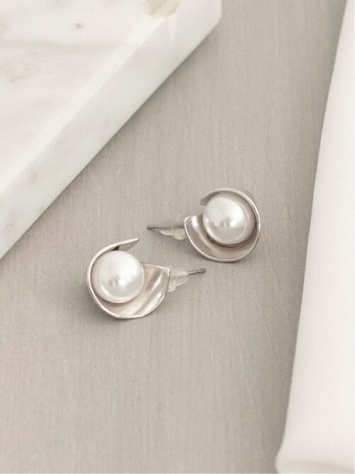 Jewel Addict Phoebe W ラップメタルパールピアス シルバー Rakuten Fashion 楽天ファッション 旧楽天ブランドアベニュー T Jewel Addict Phoebe W ラップメタルパールピアス シルバー Rakuten Fashion 楽天ファッション 旧楽天ブランドアベニュー T