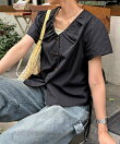 Vネックサイドシャーリングブラウス