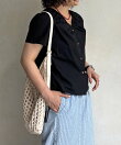 Vネックサイドシャーリングブラウス