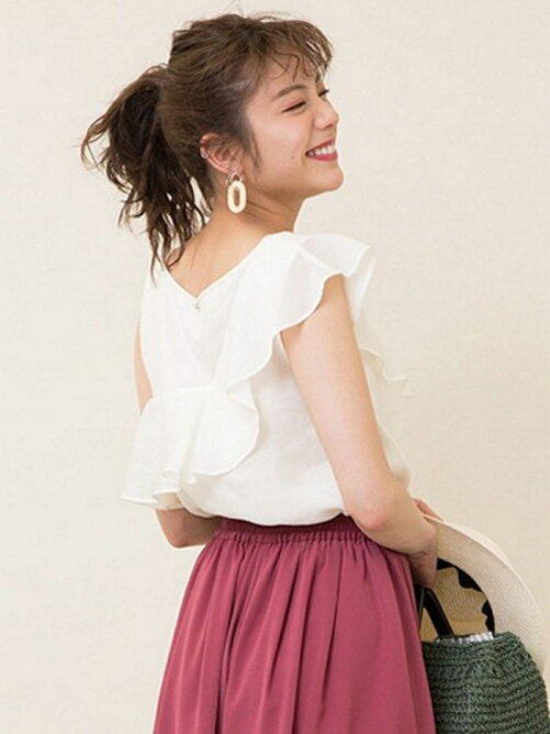 アラフォー女性の婚活ファッションにおすすめのモテ服ニット 30代 40代