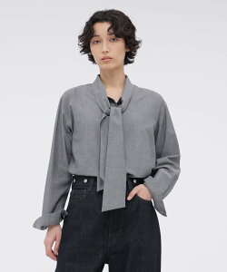MARGARET HOWELL FINE COTTON CHAMBRAY SHIRT �}�[�K���b�g�E�n�E�G�� �g�b�v�X �V���c�E�u���E�X �O���[�y���������z