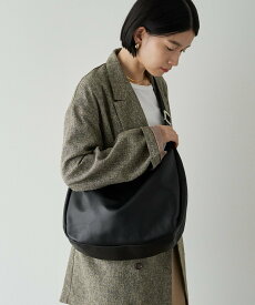 russet 【名品】ソフトレザーラウンドビッグショルダーバッグ ラシット バッグ ショルダーバッグ ブラック ブラウン【送料無料】