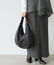 《本革/490g》ソフトレザーラウンドビッグショルダーバッグ