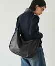 《本革/490g》ソフトレザーラウンドビッグショルダーバッグ