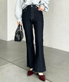 【SALE／55%OFF】GeeRA センターシームフレアデニムパンツ ジーラ パンツ ジーンズ・デニムパンツ ネイビー ブルー