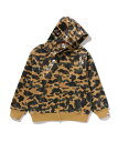A BATHING APE 1ST CAMO SEQUIN SHARK RELAXED FIT FULLZIP HOODIE ア ベイシング エイプ トップス パーカー・フーディー イエロー【送料無料】