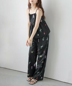 【SALE／50%OFF】La-gemme フラワープリント ペプラムキャミ セットアップ ラジュール トップス アンサンブル ネイビー ホワイト ブラック【送料無料】