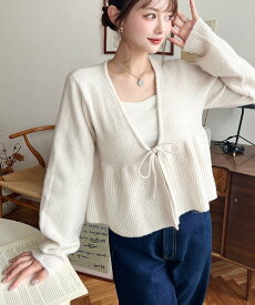 【SALE／37%OFF】moment+ フロントリボンフリルペプラムニットカーディガン モーメントプラス トップス カーディガン ブラウン グレー ホワイト ピンク ブラック