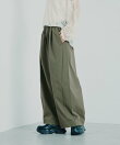 タックボリュームパンツ