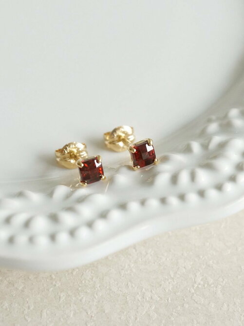 Take Up セカンドピアス K18ガーネットピアス Rakuten Fashion 楽天ファッション 旧楽天 ブランドアベニュー 1161 Take Up セカンドピアス K18ガーネットピアス Rakuten Fashion 楽天ファッション 旧楽天 ブランドアベニュー 1161