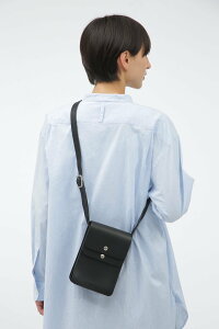 MARGARET HOWELL VEGITABLE TANNED LEATHER }[KbgEnEG obO ̑̃obO ubN O[yz