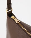 【20%ポイント還元】《本革/270g》エンボスモノグラムショルダーバッグ