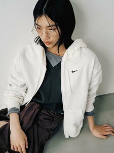 emmi �yNIKE�zStudio Fleece Lightweight Women's Oversized Full-Zip Hoodie �G�~ �g�b�v�X �p�[�J�[�E�t�[�f�B�[�y���������z