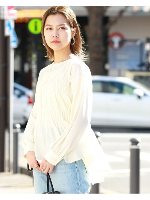 Beams Women Ray Beams シャーリング ギャザー ブラウス Rakuten Fashion 楽天ファッション 旧楽天 ブランドアベニュー Bn0216