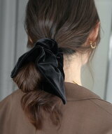 【SALE／5%OFF】Freesia ベロア シュシュ Freesia フリージア アンドミー ヘアアクセサリー ヘアゴム ブ…