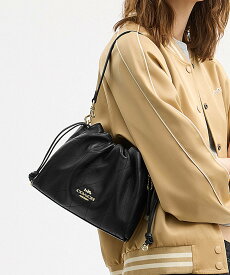 【SALE／60%OFF】COACH OUTLET 【公式】フェイ ドローストリング バッグ・キルティング コーチ　アウトレット バッグ ショルダーバッグ ブラック【送料無料】