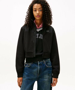 TOMMY JEANS t@ubN~bNXt[XWbvWPbg g~[qtBK[ gbvX XEFbgEg[i[ ubNyz